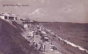 Mai repede decat ai crede, va fi din nou vremea sa va faceti bagajele si sa porniti spre mare cu cei dragi. Eforie Nord InterbelicÄƒ Paris Skyline Outdoor Skyline