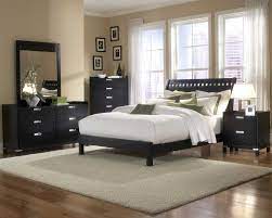 Bedroom Design Ideas For Couples Adjusted To Cream Wall Paint Modern Bedroom Design Ide Bedroom Designs For Couples White Bedroom Design Modern Bedroom Design