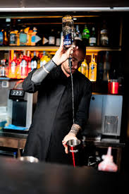 Showgroup - Vetrina di Andrea private bartender