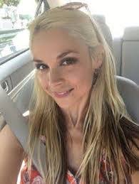 Amanda Eberhart's Instagram, Twitter & Facebook