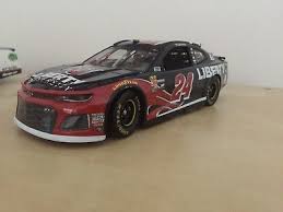 Buy action diecast nascar racecars and get the best deals at the lowest prices on ebay! 24 Chevy Camaro Nascar 2018 Liberty University William Byron 1 24 Lim Eur 49 90 Picclick De