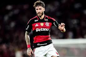 Flamengo recebe proposta oficial do Besiktas por L&eacute;o Pereira | Flashscore.com.br
