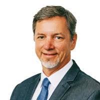 Steven Carey's Instagram, Twitter & Facebook