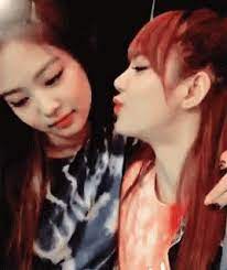 Search, discover and share your favorite blackpink gifs. Images Of Blackpink Lisa Kiss Gif