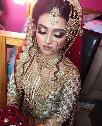 Latest Bridal Makeup Trends 2018 For Pakistani Brides Beststylo Com Indian Wedding Makeup Indian Bridal Makeup Indian Bridal