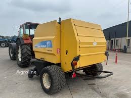 New Holland BR560A Baler