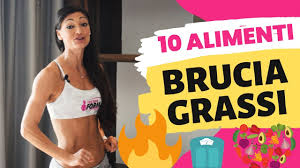 La caffeina si sinergia con la norepinefrina, aumentando i suoi effetti brucia grassi. 10 Cibi Per Dimagrire Youtube