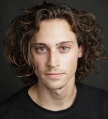 Kyle Kneeland's Instagram, Twitter & Facebook