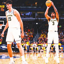 Elliot Cadeau Joins Michigan at Final Four After Accidental Exposure to  Nuts | FOX Sports