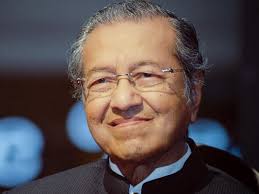 Mahathir bin mohamad yang juga digelar sebagai dr. Kapsul Will Feature Tun Mahathir S Acting News Features Cinema Online