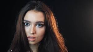 Anyone know who she is? Or the bands name? SHES HOT❤️