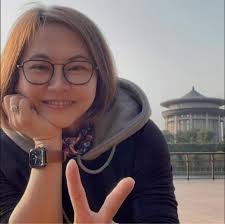 歲月催人，歲月無情，歲月也沈澱出自己。年輕時的貌美，可以當回憶，沒什麼了不得。但在一個以刻薄為主流情緒的時代，曾經的男女主角當青春逝去時，卻得受盡揶揄：尤其女性。凱特溫斯蕾近日被拍到海灘泳裝照，她已40歲了，外貌改變沒什麼大不了。可惜以為自己「永遠不會老  ...