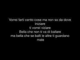 C questo caldo che avanza e io non dormirò am g f c e scusa se non parlo abbastanza ma ho una scuola di danza nello stomaco am g f c e balla senza musica con te am g f c sei bella che la musica non c'è am g f c vorrei farti cento cose ma non so da dove iniziare. Skitarrate Accordi Testi La Musica Non C E Coez
