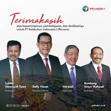 Umur 51 tahun) adalah seorang ahli hukum tata negara dan pengamat politik indonesia. Refly Harun Dicopot Dari Pelindo I Saya Sudah Kritik Pemerintah Sejak 2017 Kumparan Com