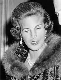 An overview of the six times that Queen Elizabeth II visited Belgium. In  her life she met four Belgian monarchs.