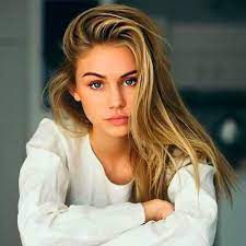 See why & find your perfect shade with these stunning hues. Pretty People Pretty Blonde Hair Blonde Hair Green Eyes Hair Colour For Green Eyes