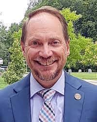 Joshua Arquette's Instagram, Twitter & Facebook