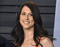 Her latest contribution brings her total donations since her first giving spree in july 2020 to $8.5billion. Mackenzie Scott Net Worth Bezos Ex Wife Gives Away 4 2 Billion Within 4 Months Bloomberg