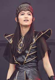 Suzuka Nakamoto - Wikipedia