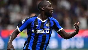Romelu lukaku روميلو لوكاكو، هو لاعب كرة القدم البلجيكي الذي تميز بمهارته العالية. Ù„ÙˆÙƒØ§ÙƒÙˆ ÙŠØ±Ø¯ Ø¹Ù„Ù‰ Ø§Ù†ØªÙ‚Ø§Ø¯Ø§Øª Ø¬Ø§Ø±ÙŠ Ù†ÙŠÙÙŠÙ„
