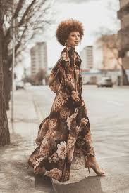 Check spelling or type a new query. 16 Classic And Unique Poses For Photographing Women 500px