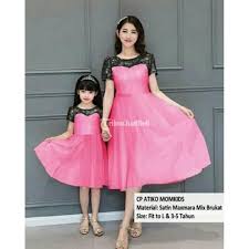 Baju seragam bridesmaid nuansa pink bisa bikin penampilanmu terlihat feminim loh. Baju Couple Ibu Anak Murah Femine Couple Mom Kid Bahan Katun Berkualitas Di Magelang Tribunjualbeli Com