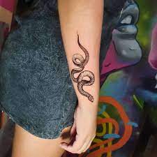 In fact, you really can't go wrong getting arm tattoos for men. Top 41 Best Snake Arm Tattoo Ideas 2021 Inspiration Guide
