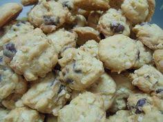 Ultimate chocolate chip cookie merupakan sejenis biskut cip coklat yang mempunyai bau harum semerbak. Resepi Biskut Chip Coklat Simple