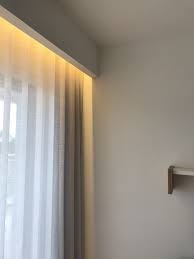 gordijnen en verlichting in koof gordijnen woonkamer interieur woonkamer slaapkamer gordijnen