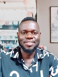 Support each other in online community