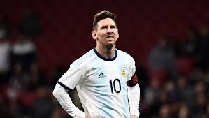 Le plus grand joueur français de tous les temps est bizarrement classé derrière pirès et henry par notre ordinateur. Best Les 5 Meilleurs Joueurs Du Monde Selon Messi 90min