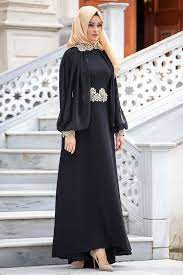 Desain yang simpel adalah desain yang tidak banyak menggunakan lipatan dan hiasan pada baju. Desain Model Baju Muslim Pesta Https Www Tokopedia Com Vamaya Etalase Invis 1 Model Pakaian Hijab Model Pakaian Model Pakaian Wanita