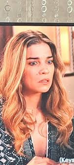 I love how expressive Alexis is with her hands. It tickles me.