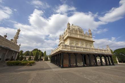 Gumbaz Mausoleum Tipu Sultan His Family Editorial Stock Photo - Stock Image | Shutterstock Editorial