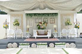 Kamu bisa menemukan penjual sewa gaun pengantin dari seluruh indonesia yang terdekat dari lokasi & wilayah kamu sekarang. Pelaminan Sewa Tenda Pernikahan Dan Pesta Murah