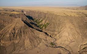Africa Is Splitting In Two And Here S The Proof Continents Africa Rift Valley