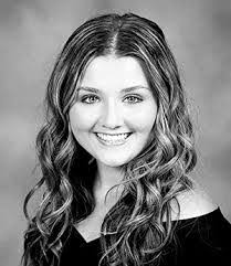 Jennifer Moates's Instagram, Twitter & Facebook