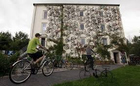 120 Bikes Displayed On Wacky Shop Facade In Altlandsberg Germany With Images Bike Culture Bicycle Store Bike Shop
