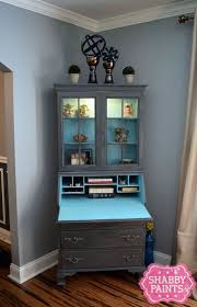 Transform your bedroom furniture with soft, coastal blues, greens and grays, and the rich, deep look of oiled bronze hardware. Two Color Distressing Easy Hometalk