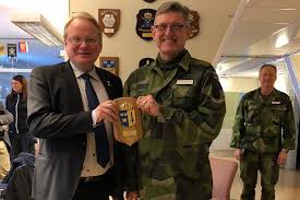 Hitta rätt peter hultqvist i sverige. Forsvarsminister Peter Hultqvist Besokte Gavle Regeringen Se