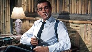 The exotic bond girls, the devious villains, the fast cars and the 24 films that make up the 50 year old franchise. Rekordsumme Fur James Bonds Pistole Aus Dr No