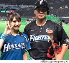 Jun 08, 2021 · 日本ハム中田翔内野手（32）に、アクシデントが発生した。この日「4番・一塁手」で先発出場。 異変が起きたのは、0－2の3回だ。1死満塁で三ゴロを放ち1点を返したまでは良かったが、右腰付近を抑えながら一塁を駆け抜けると、そのまま両膝から崩れ落ち. O0zhgrookyb 6m