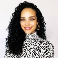 Sasha Gil's Instagram, Twitter & Facebook