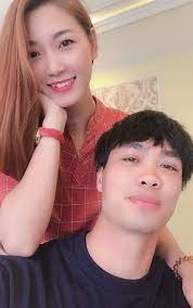 Với triết lý giáo dục phổ thông toàn hợp chủng quốc hòa kỳ: Báº¡n Gai Cong PhÆ°á»£ng La Ai