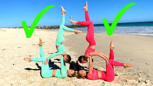 Последние твиты от the rybka twins (@therybkatwins). Big Sisters Vs Little Sisters Extreme Yoga Challenge Round 3 Youtube