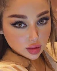 Karin Vitale's Instagram, Twitter & Facebook