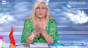 /ˈmara veˈnjɛr/), pseudonimo di mara povoleri (venezia, 20 ottobre 1950), è una conduttrice televisiva, attrice, opinionista e stilista italiana. Domenica In Prosegue E Mara Venier Spiega Dove Ha Trovato La Forza Foto Ultime Notizie Flash