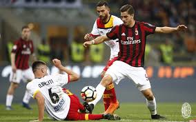 Kemenangan heroik didapatkan ac milan yang bermain 10 orang saat bertandang ke markas benevento pada pekan 15 liga italia, malam tadi. Ac Milan Coach Gattuso Takes Responsibility For Benevento Shocker
