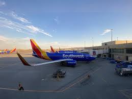 Southwest airlines started 2020 strong with a fleet of 747 boeing 737 aircraft. Review Southwest Airlines 737 700 Live And Let S Fly