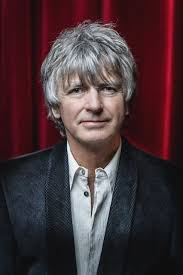 Biography — Neil Finn website